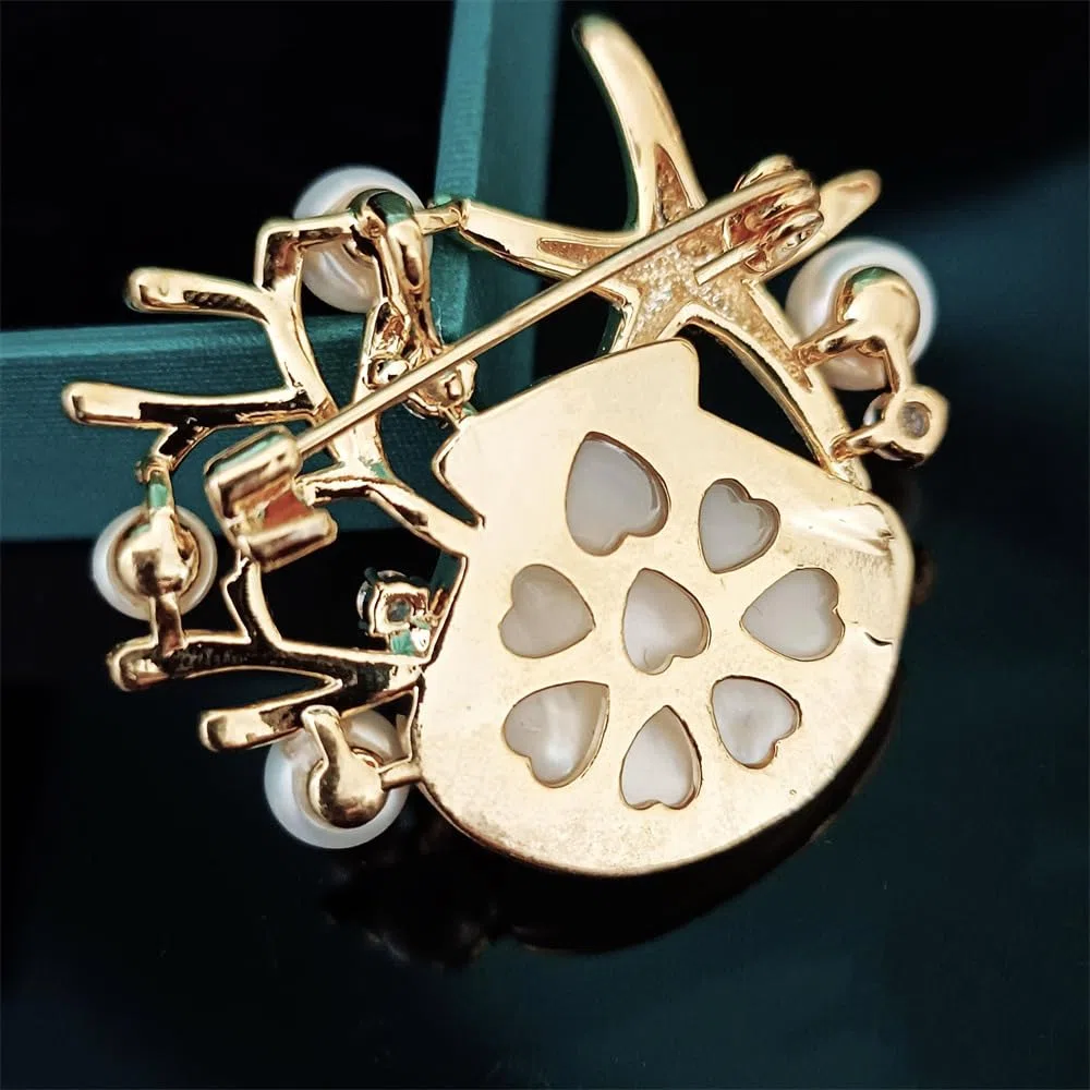 Spilla da donna per anniversario, regalo per moglie, spilla con perle naturali selezionate a mano di qualità AAA e moissanite color D, regalo per mamma, fidanzata, lei, NO11228, metallo, perla
