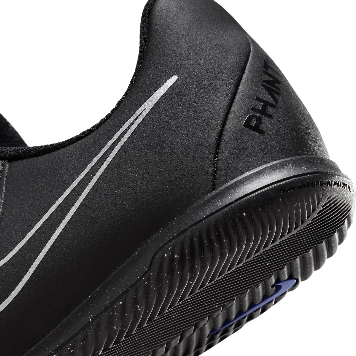 Nike Phantom Gx II Club, Scarpe da Calcio Unisex-Bambini e Ragazzi